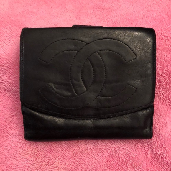 CHANEL Handbags - Chanel Wallet